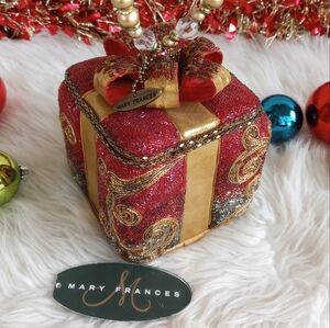 Mary Frances Gifted Christmas Present Bow Beaded Bag